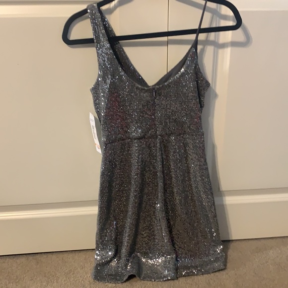 NWT Dillards Silver Silver Sparkle Dress - Picture 2 of 5